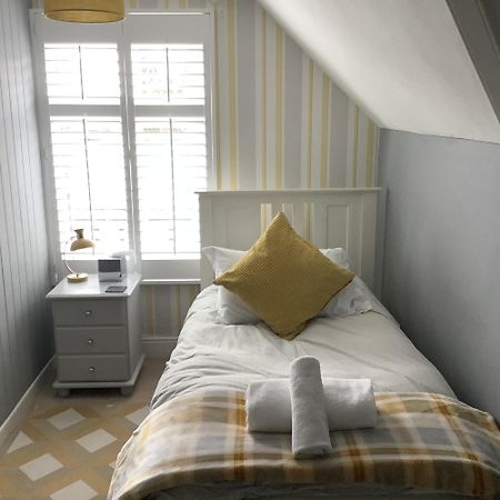 Camelot Guest House Falmouth Buitenkant foto