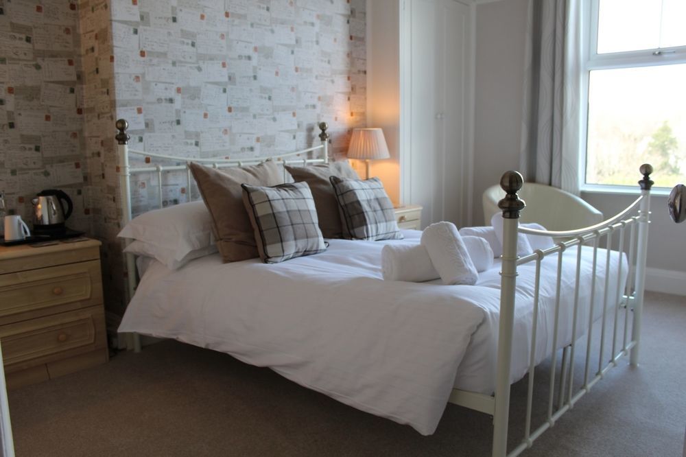 Camelot Guest House Falmouth Buitenkant foto